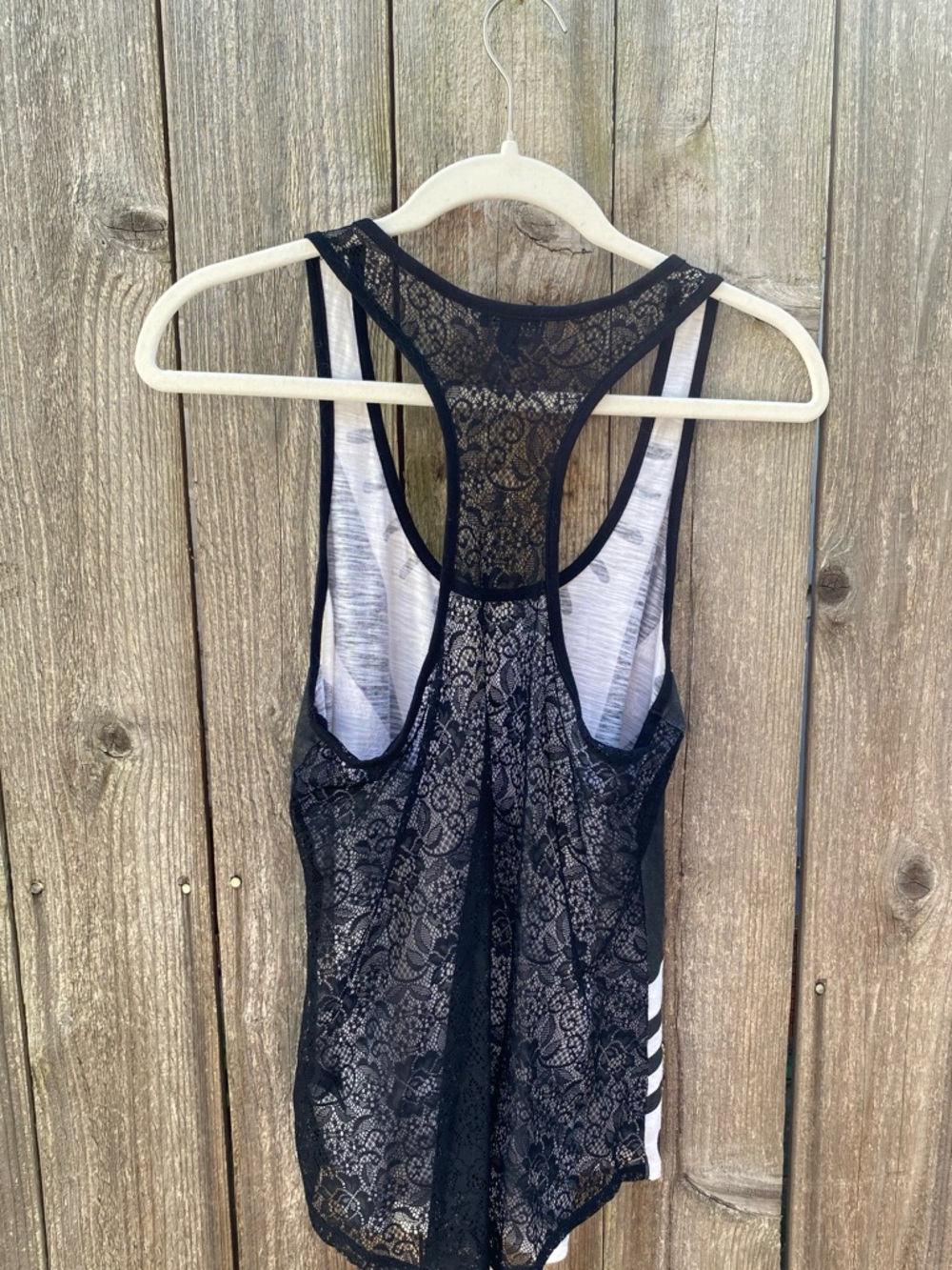 Geometric Print Sleeveless Tank Top - Black & White with sequins - Picture 3 of 4
